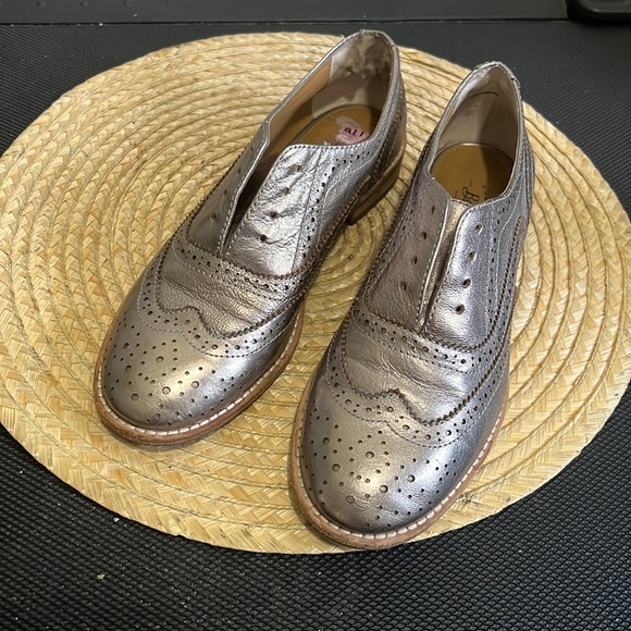 Bass Leather Metallic Rose-gold Oxford Loafer Size 5.5 - Picture 3 of 11
